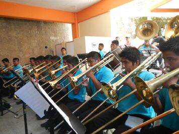 El CIS Zoogocho, invitado de la Guelaguetza en California