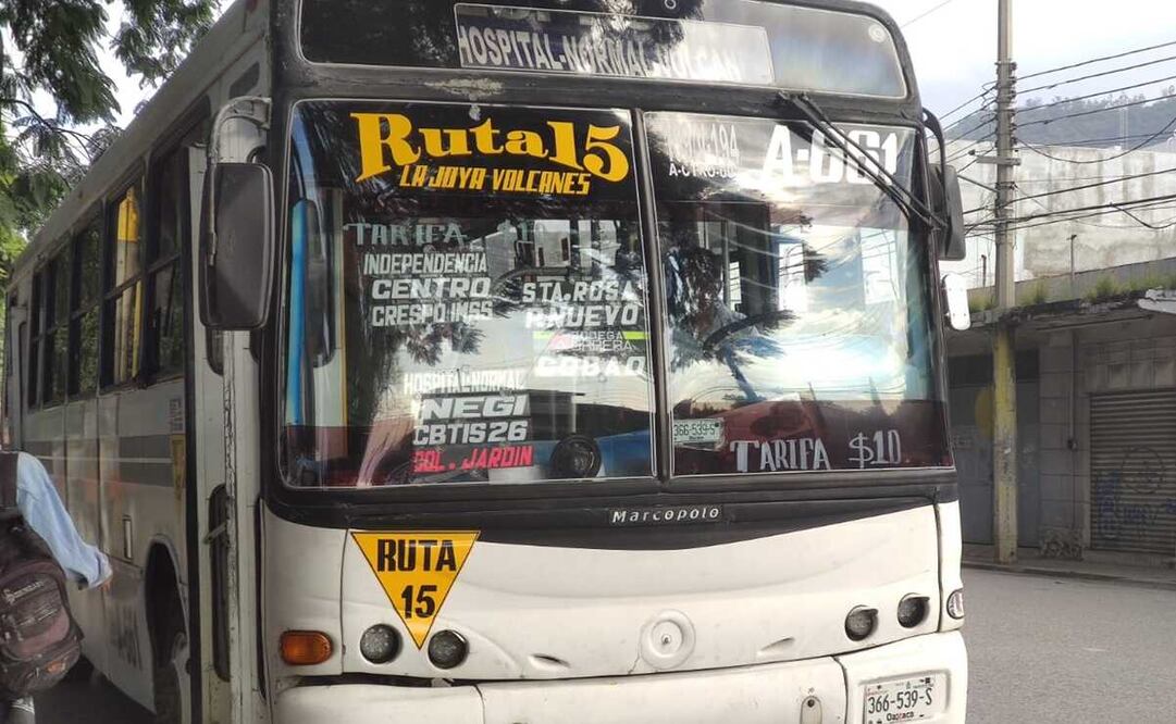 Sube pasaje a 10 pesos en la ciudad de Oaxaca; Semovi pide a usuarios denunciar a unidades. Foto: Mario Arturo Martínez