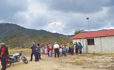 En Santa María Chimalapa, los zoques mueren en abandono