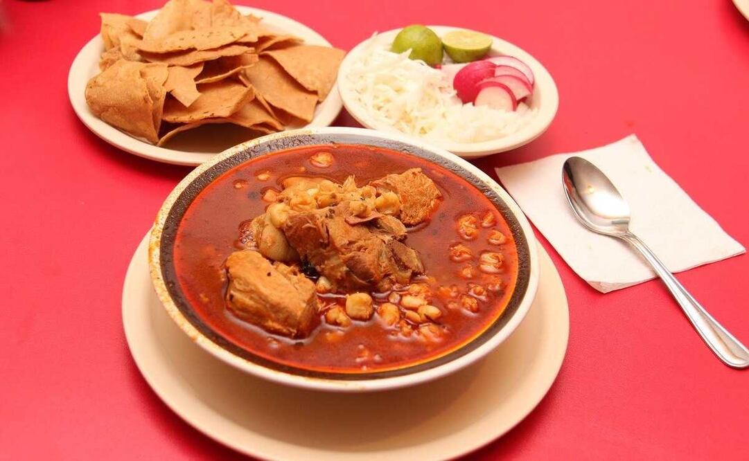 Estas son las recomendaciones del IMSS para un pozole saludable. Foto: Pixabay