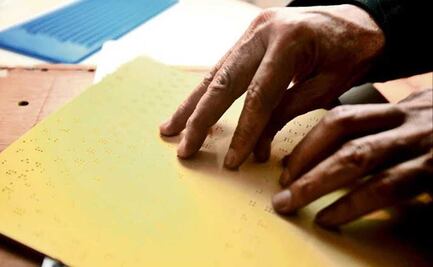 Imparten taller de sistema Braille en Oaxaca para personas con y sin discapacidad visual