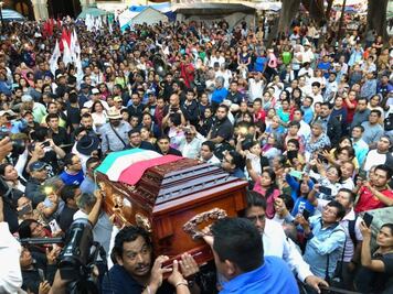 Sección 22 rinde homenaje a Rubén Núñez Ginez