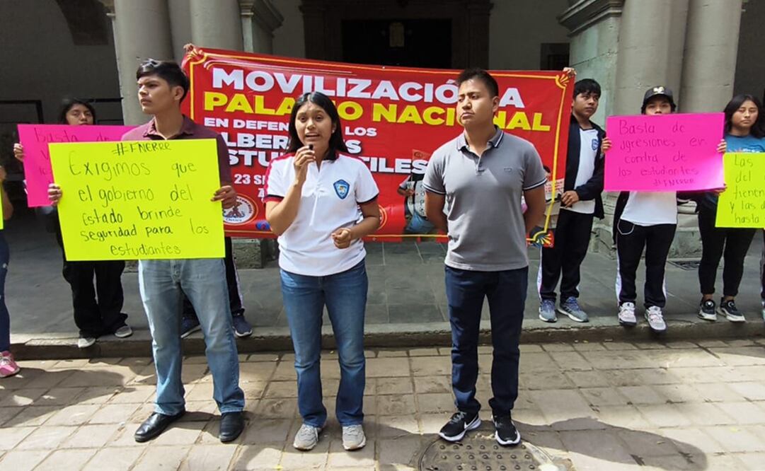Fnerrr protesta para denunciar despojos en albergues. Foto: Juan Carlos Zavala