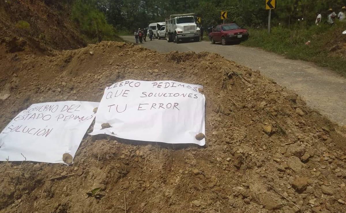 Pobladores de la Sierra Sur de Oaxaca piden a manifestantes reactivar la luz y levantar bloqueos