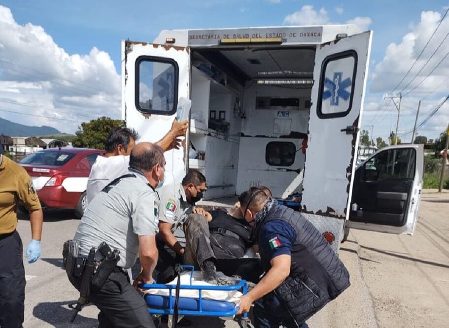 Muere uno de tres heridos en choque armado entre agentes de Oaxaca y presuntos miembros de la GN