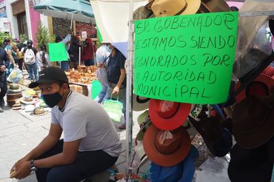 Casi 200 comerciantes retan operativo contra ambulantaje en la ciudad de Oaxaca; exigen diálogo