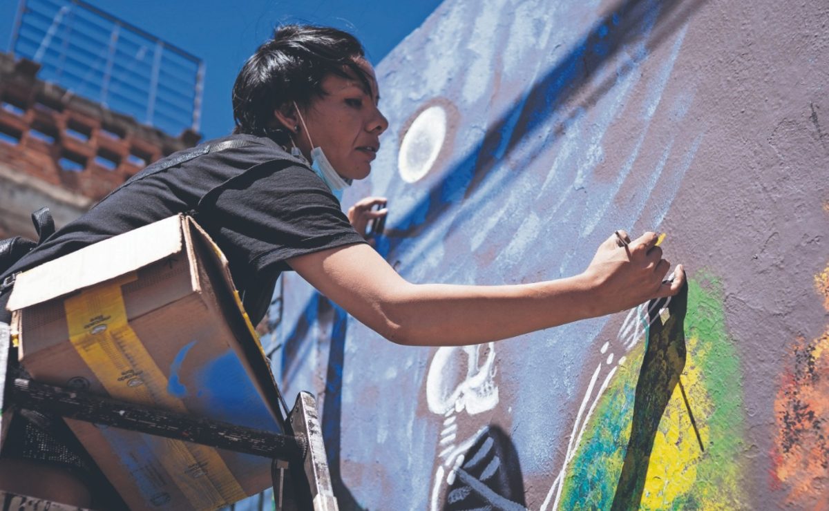 Romper la tradición para mantenerla viva: Así nació la Muerteada femenil Las meras meras de Oaxaca