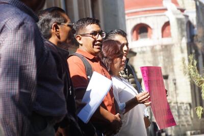 Víctimas exigen detener a demás responsables del fraude en agencia de autos de Oaxaca