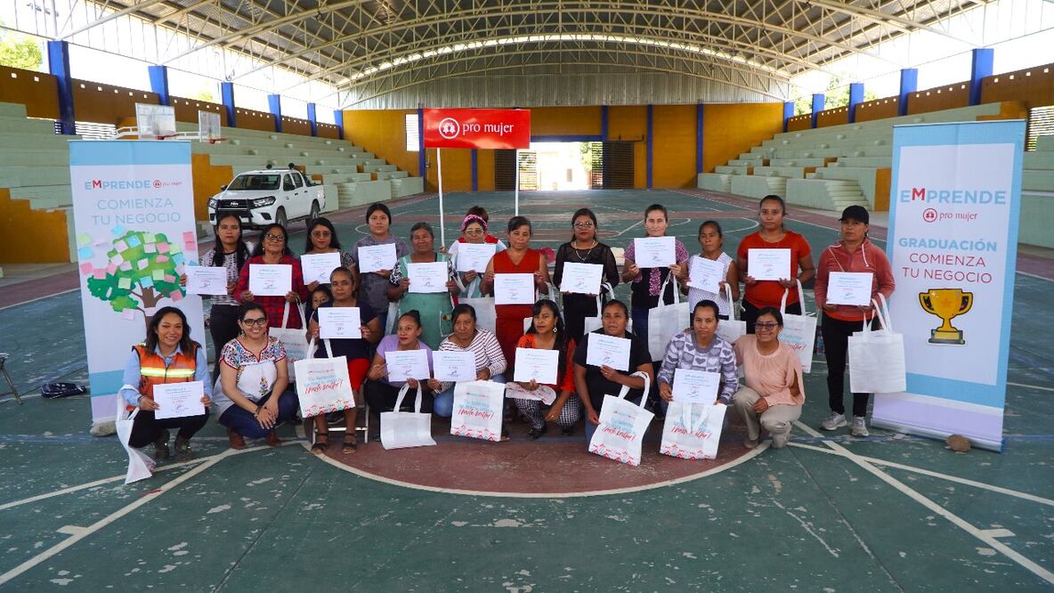 Capacita Minera Cutzcatlán a 26 mujeres de Oaxaca para que emprendan sus propios negocios. Foto: Especial