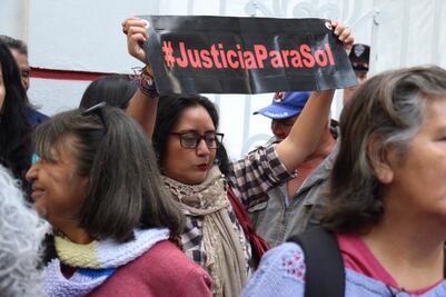 En casa de transición de AMLO piden #JusticiaParaSol