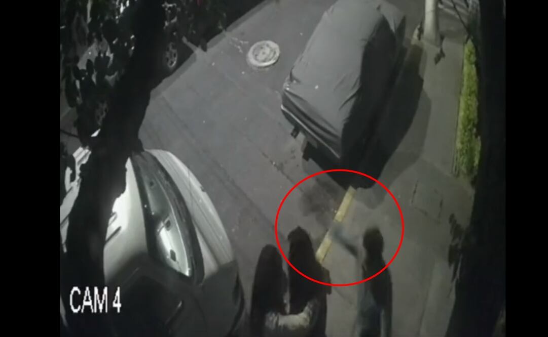 VIDEO. Hombre lanza ladrillo a dos mujeres que se besaban en la CDMX