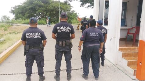 Policías de Juchitán indefensos ante la delincuencia en la zona