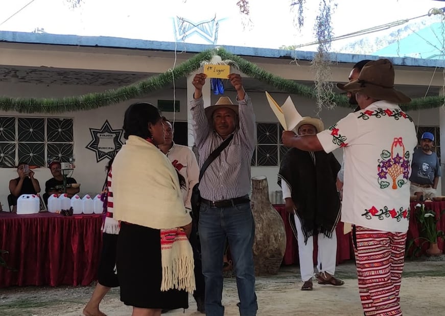 Los ganadores de la Feria del Pulque recibieron dinero en efectivo