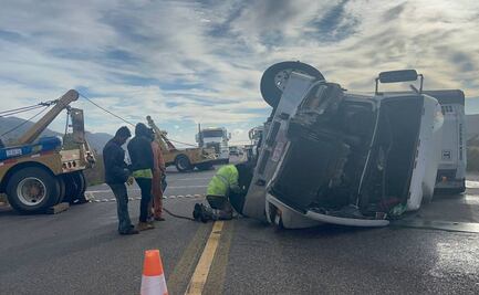 Por vientos de hasta 120 k/h se registran cuatro volcaduras de tráileres en el Istmo de Oaxaca