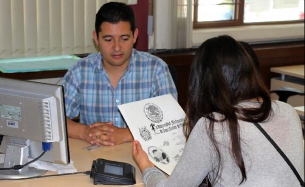 Podrán tramitar cédulas profesionales por internet a partir del 16 de abril