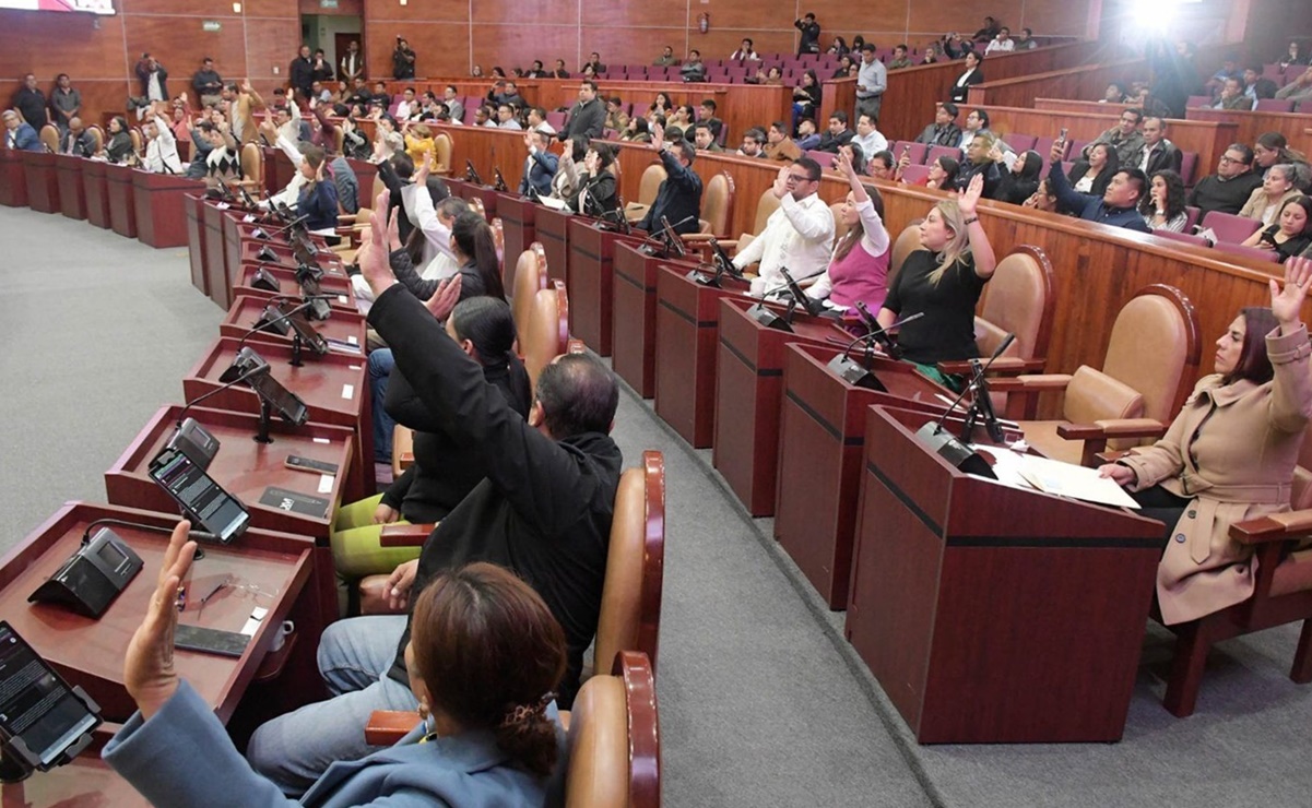 A iniciativa de Jara, Congreso de Oaxaca aprueba despido de mil 344 trabajadores administrativos