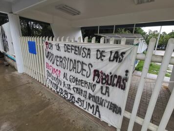 Diputados aumentan sólo 4.1% presupuesto a la UABJO