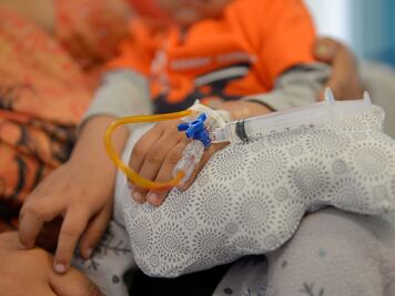 Tras denuncia de desabasto, surten de medicinas a Hospital de la Niñez Oaxaqueña