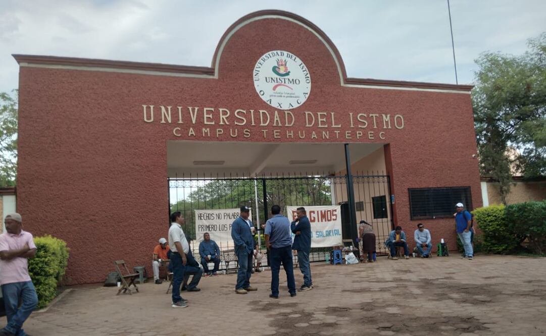 Se van a paro trabajadores de la Unistmo; exigen aumento salarial al gobierno de Oaxaca
