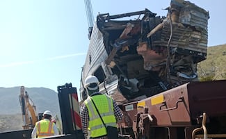 Realizan el levantamiento de los restos del Tren Interoceánico que se descarriló en el Istmo de Oaxaca
