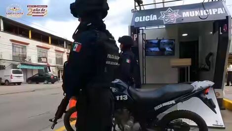 Encarcelan 59 horas a policía municipal sin agua ni comida; presenta queja ante Defensoría de Oaxaca