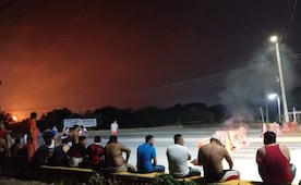Obreros de ICA Fluor inician bloqueos en Salina Cruz por falta de agua y luz en campamento