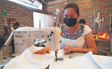 Artesanas textiles de Oaxaca encuentran nicho de negocio en producción de ropa industrial