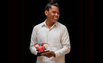 Lukas Avendaño, artista zapoteca de Oaxaca, recibe presea Travesía Escénica