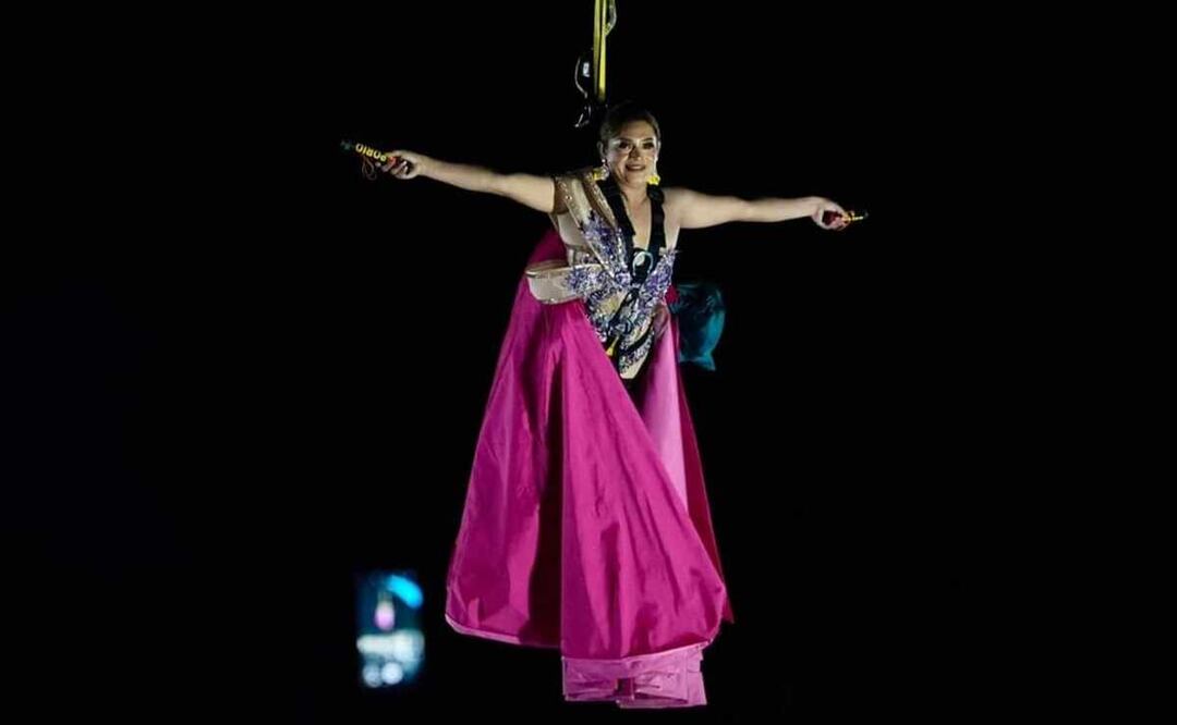 Con exigencia de justicia para le magistrade, regresa Vela Muxe a Oaxaca, una fiesta de libertad. Fotos: Claus Mendoza