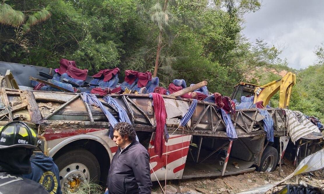 Envía Jara pésame a familiares de 29 fallecidos en accidente de autobús en la Mixteca de Oaxaca