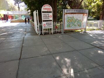 Exigen 2 mil alumnos que bajen cuotas del Tecnológico de Oaxaca; acusan corrupción