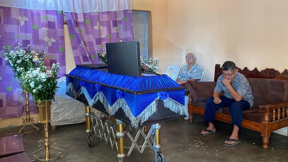 Dolor y luto en Comitancillo por muerte de niña y su abuela en descarrilamiento del Tren Interoceánico  