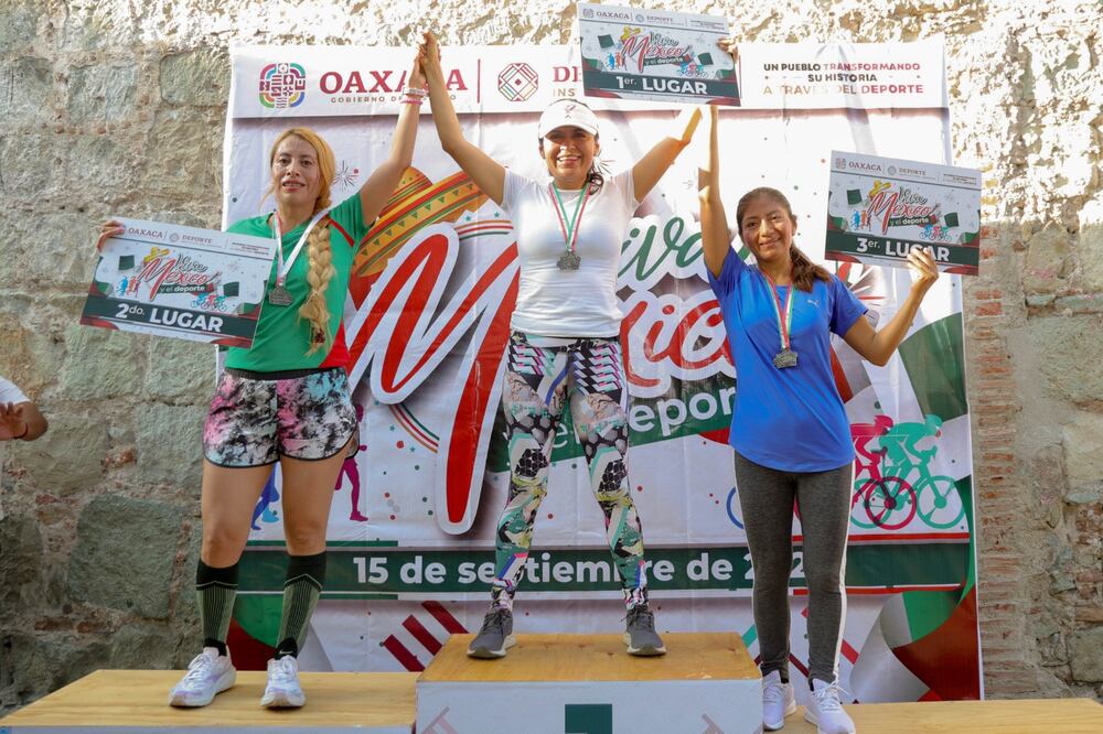 Con participación de 800 personas, celebran primera Carrera Independencia en la ciudad de Oaxaca. Foto: Fernando Miranda