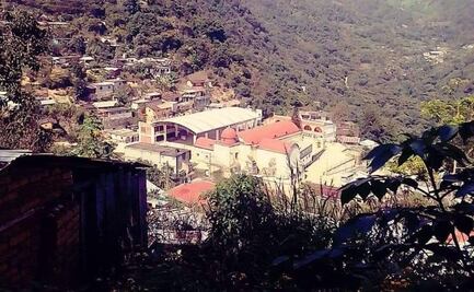 Liberan en Oaxaca a 5 personas retenidas en cárcel de Santiago Atitlán, tras conflicto comunitario