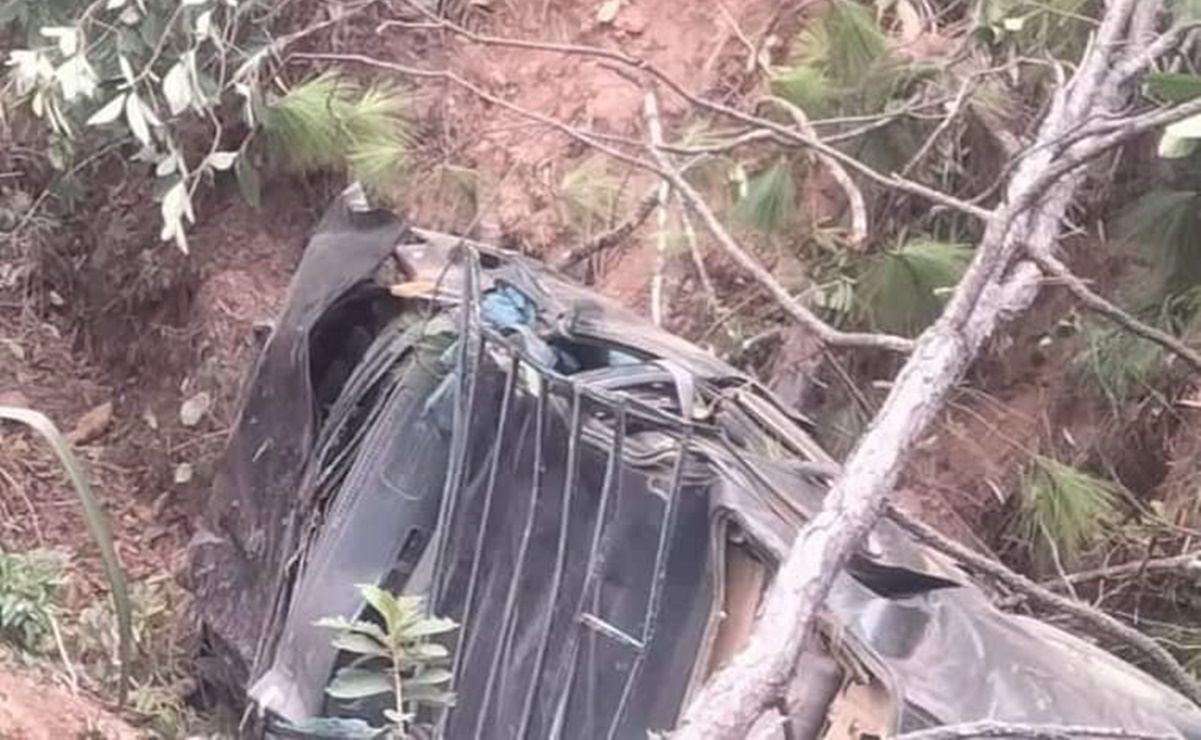 Mueren 3 jugadoras de equipo de basquetbol en accidente automovilístico en la Mixteca de Oaxaca