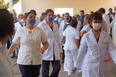 Se suman 40 médicos a la lucha contra Covid-19 en Oaxaca; hospitales están al 40%