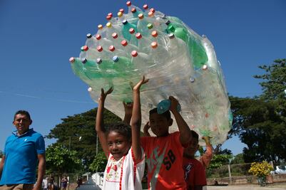 Ecoescuelas: Niños oaxaqueños de las Lagunas de Chacahua aprenden a proteger su paraíso