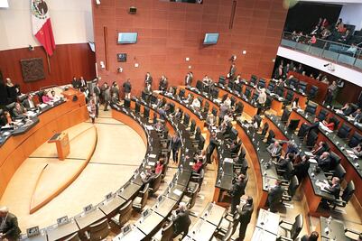 Senado gasta millones en agenda; no la cumple