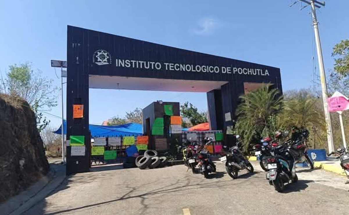 Estudiantes del Tecnológico de Pochutla exigen auditoría y destitución del directivo 
