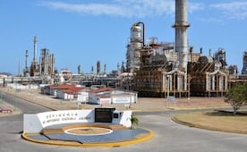 Explosión en refinería de Salina Cruz deja tres trabajadores heridos con quemaduras 