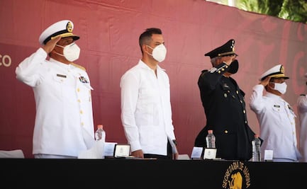 En Día de la Armada, reconoce Murat a personal de Sanidad Naval por labor en combate al Covid-19