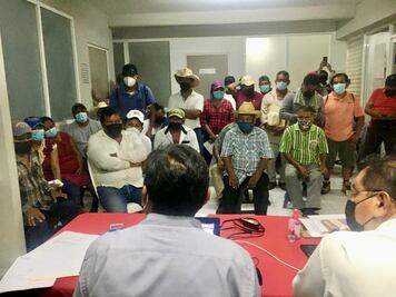 Liberan pobladores a edil de Santiago Jocotepec; acuerdan ejecución de obras públicas con Segego
