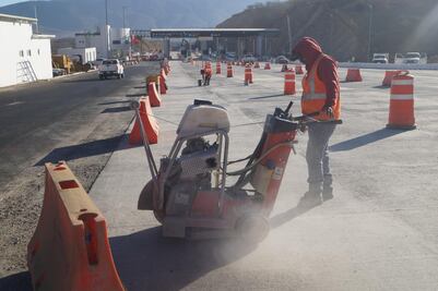 Continúan en obras 27 puntos de la carretera Oaxaca-Puerto Escondido