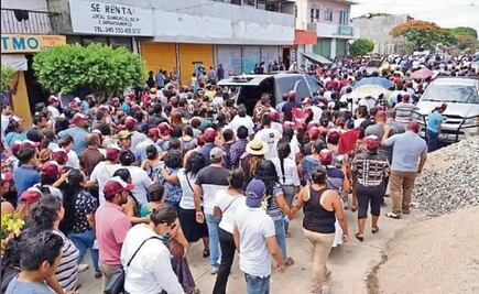 Con reclamos de justicia despiden a candidata priísta en Juchitán