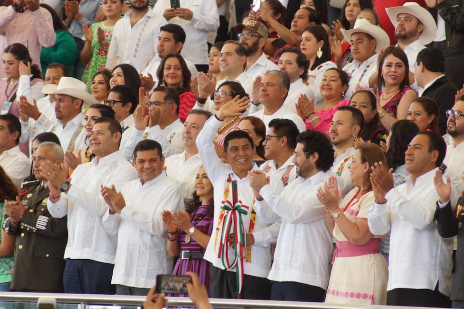 Salomón Jara en su tercer informe de gobierno. Foto: Edwin Hernández