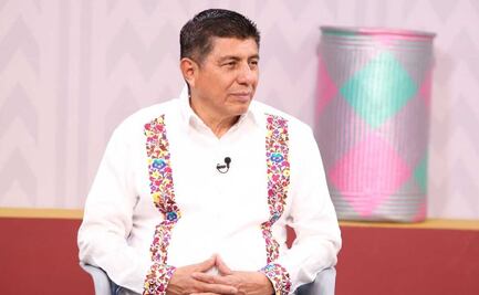 Salomón Jara, gobernador de Oaxaca, celebra “súper peso” y Plan B de la reforma electoral de AMLO