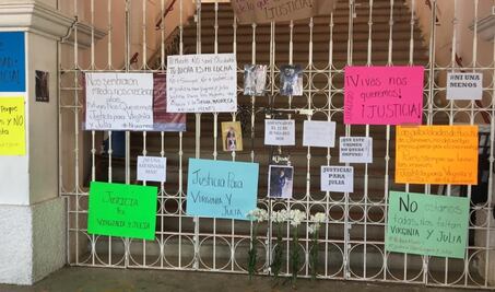 Con protesta pacífica, exigen justicia por Virginia y Julia, mujeres mazatecas asesinadas en Huautla