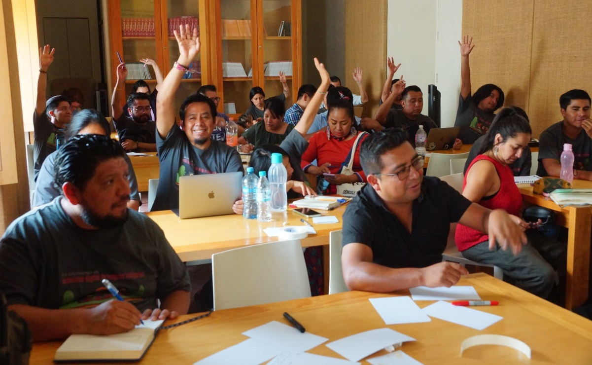 Analizan retos de hablantes de lenguas indígenas en Oaxaca, en Reencuentro de Activismo Digital. Fotos: Edwin Hernández