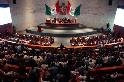 Aprueban reforma que obliga a la paridad de género en el gabinete