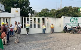 Continúan protestas en la CFE por los constantes apagones en la región del Istmo de Tehuantepec 